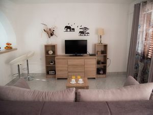 21755939-Ferienwohnung-4--300x225-2