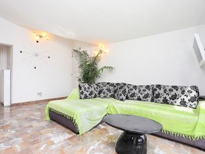 21987095-Ferienwohnung-6--300x225-2