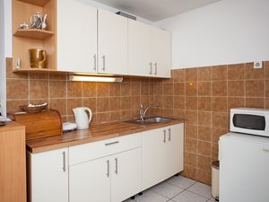 22019847-Ferienwohnung-7--300x225-5