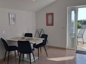 22029379-Ferienwohnung-4--300x225-1