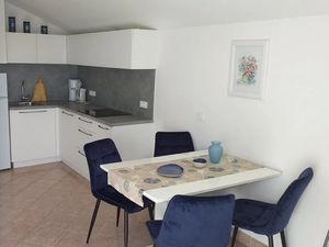 22029379-Ferienwohnung-4--300x225-2