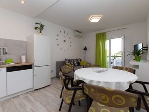 22146467-Ferienwohnung-6--300x225-1