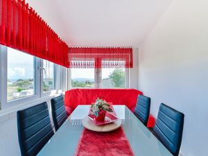 23335054-Ferienwohnung-4--300x225-5