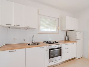 23425048-Ferienwohnung-4--300x225-3