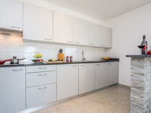 23539255-Ferienwohnung-4--300x225-5