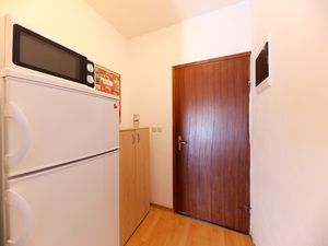 23583085-Ferienwohnung-4--300x225-5