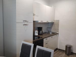 23607947-Ferienwohnung-3--300x225-4