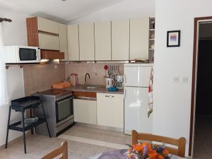 23650511-Ferienwohnung-4--300x225-5