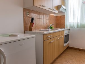 23674265-Ferienwohnung-2--300x225-2