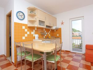 23880067-Ferienwohnung-4--300x225-3