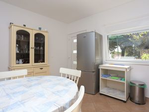 23880069-Ferienwohnung-8--300x225-3