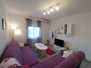 23964523-Ferienwohnung-5--300x225-1