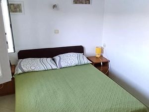 23996410-Ferienwohnung-4--300x225-4