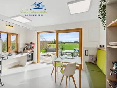 Dreibettzimmer, wahlweise mit Pflegebett