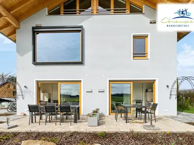 Terrasse rechts unten nur für dieses Apartment