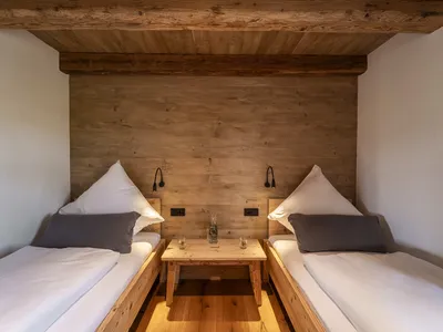 Schlafzimmer 2