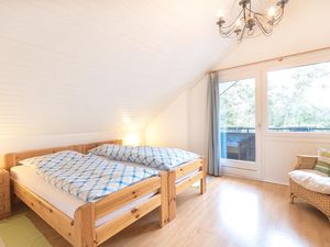 24015601-Ferienwohnung-4--300x225-2