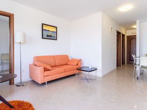 24015852-Ferienwohnung-2--300x225-3