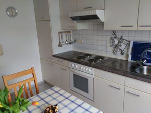 24016097-Ferienwohnung-4--300x225-2