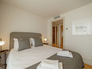 23544926-Ferienwohnung-2--300x225-5