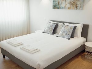 23914526-Ferienwohnung-7--300x225-3