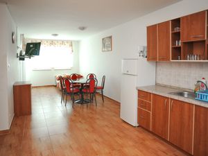 23927497-Ferienwohnung-6--300x225-0