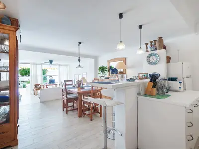 DiningRoom
