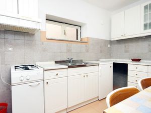 23929094-Ferienwohnung-4--300x225-3