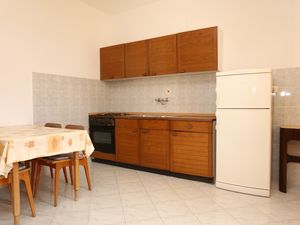 23925911-Ferienwohnung-6--300x225-3