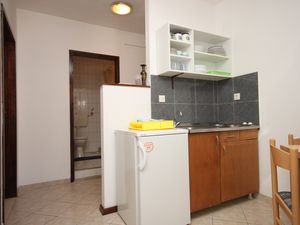 23929543-Ferienwohnung-4--300x225-5