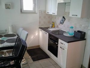 23930152-Ferienwohnung-4--300x225-2