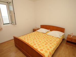 23930455-Ferienwohnung-5--300x225-4