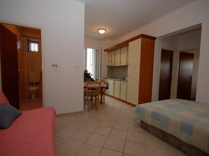 23931866-Ferienwohnung-4--300x225-1