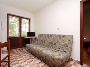 23925743-Ferienwohnung-4--300x225-2