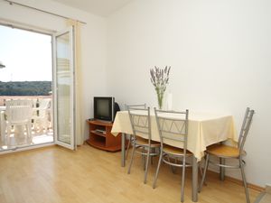 23926031-Ferienwohnung-4--300x225-2