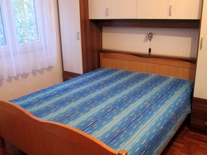 23926143-Ferienwohnung-5--300x225-5