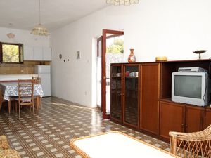 23926334-Ferienwohnung-6--300x225-3