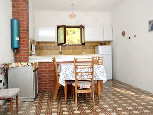 23926334-Ferienwohnung-6--300x225-4