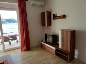 23926524-Ferienwohnung-4--300x225-2