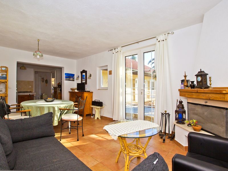 23927419-Ferienwohnung-4--800x600-2