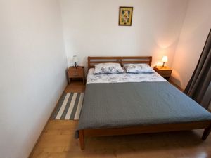 23935857-Ferienwohnung-6--300x225-5