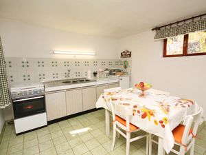 23933103-Ferienwohnung-6--300x225-3