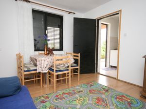 23929112-Ferienwohnung-5--300x225-3