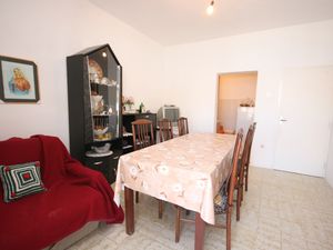 23929223-Ferienwohnung-6--300x225-2