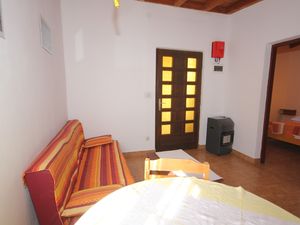 23930086-Ferienwohnung-5--300x225-2