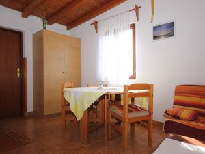 23930086-Ferienwohnung-5--300x225-3