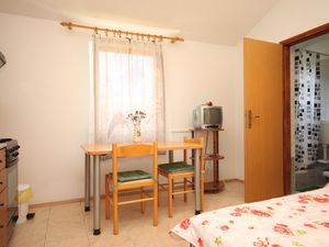 23930101-Ferienwohnung-4--300x225-2