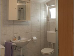 23930314-Ferienwohnung-3--300x225-5