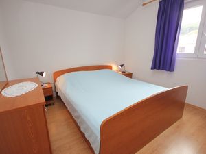 23930362-Ferienwohnung-4--300x225-4