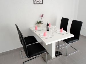 23930411-Ferienwohnung-4--300x225-4